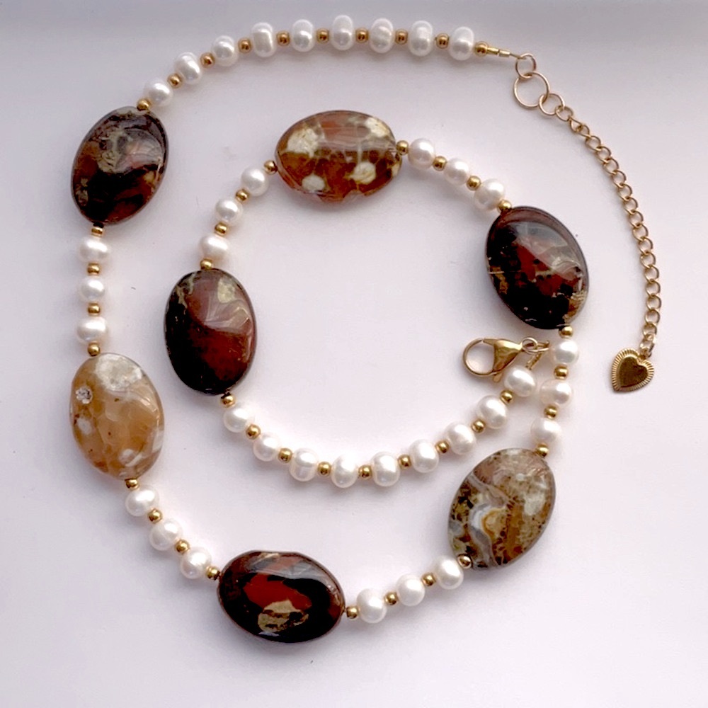 🟥Brand New Pearl & Flower Agate Necklace Handcrafted